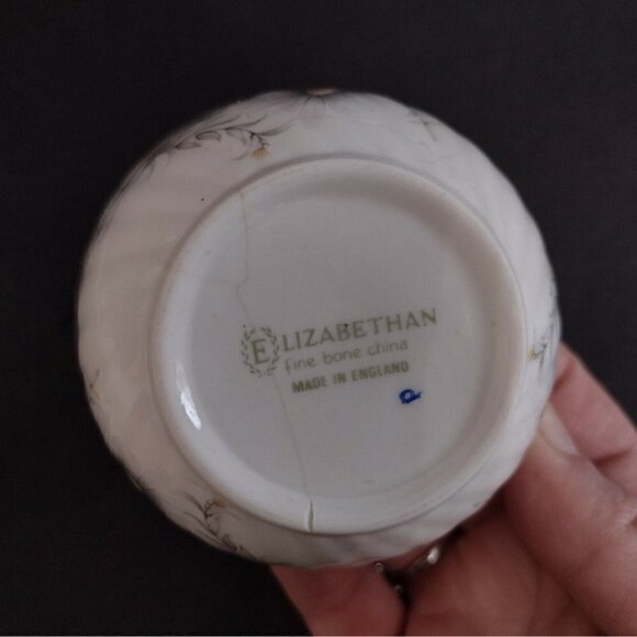 Elizabethan England Fine Bone China Cream & Sugar Set Bowl Pitcher White Daisies - Picture 6 of 7